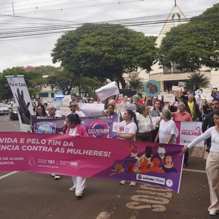 Prefeitura de Sarandi participa da 4ª Caminhada do Meio-Dia e reforça compromisso no combate ao feminicídio